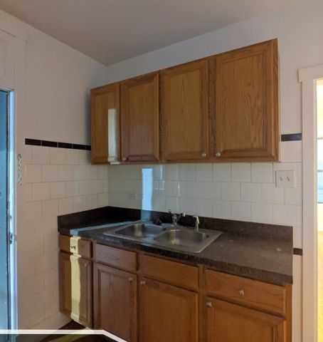 2649 N Spaulding Avenue 1E, Chicago, IL 60647