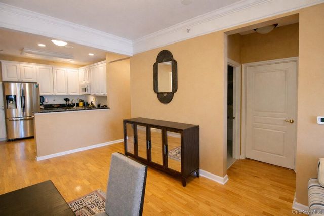 22 N De Baun Avenue 305, Suffern, NY 10901