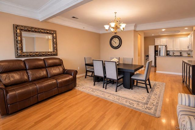 22 N De Baun Avenue 305, Suffern, NY 10901