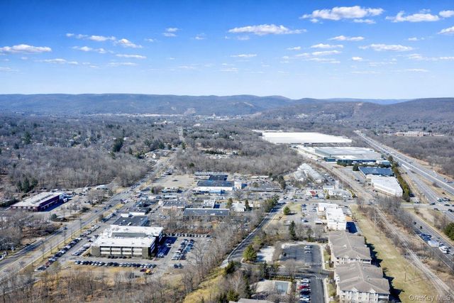 22 N De Baun Avenue 305, Suffern, NY 10901