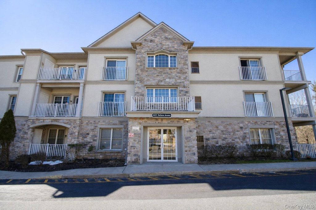 22 N De Baun Avenue 305, Suffern, NY 10901