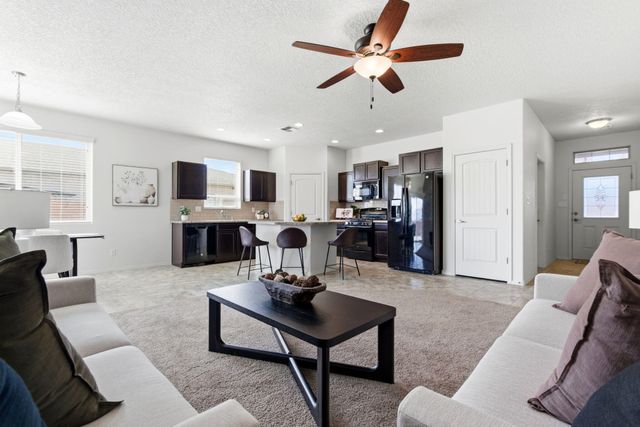 126 Landing Trail NE, Rio Rancho, NM 87124