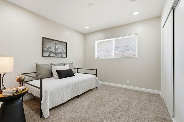2245 E Lemmon Way, Hanford, CA 93230