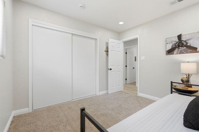 2245 E Lemmon Way, Hanford, CA 93230