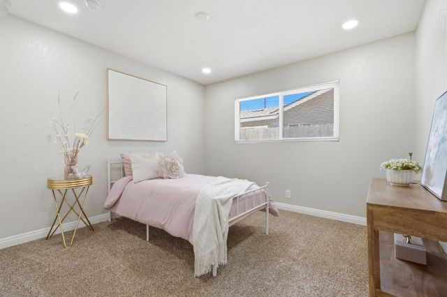 2245 E Lemmon Way, Hanford, CA 93230