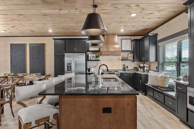 351 Rambling Creek Way, Sevierville, TN 37862