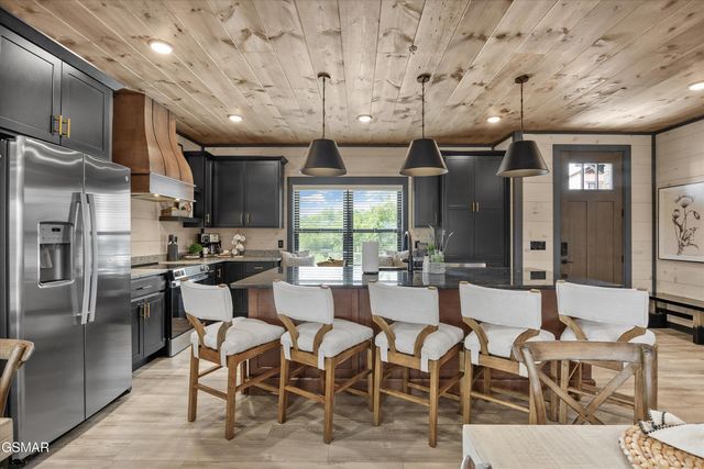 351 Rambling Creek Way, Sevierville, TN 37862