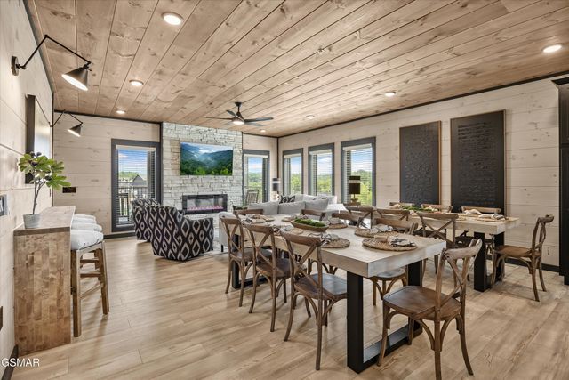 351 Rambling Creek Way, Sevierville, TN 37862