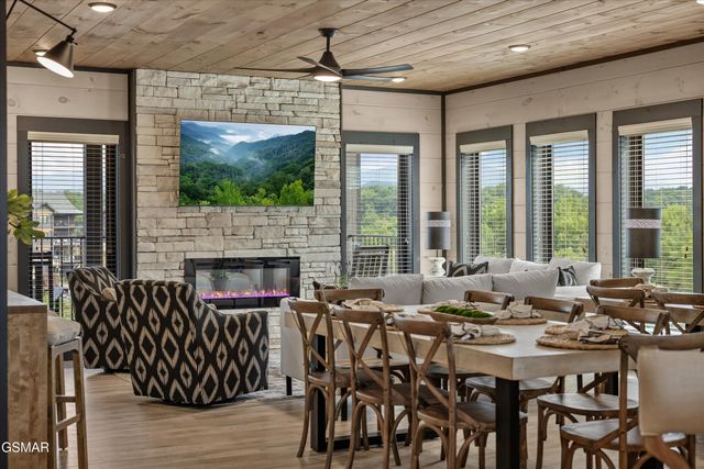 351 Rambling Creek Way, Sevierville, TN 37862