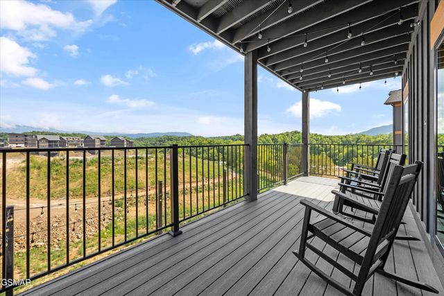 351 Rambling Creek Way, Sevierville, TN 37862
