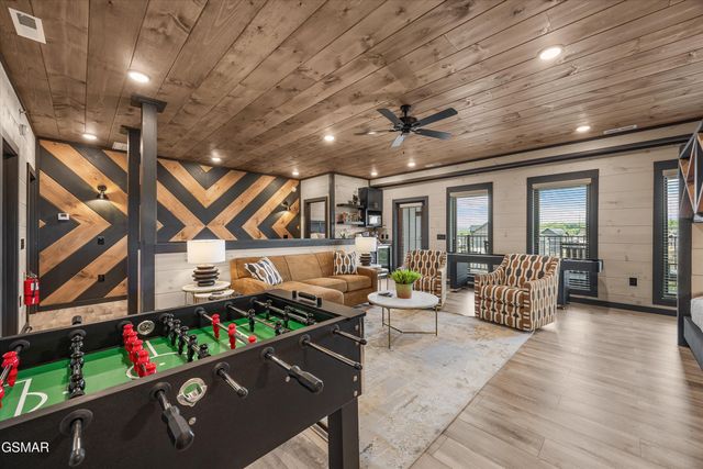 351 Rambling Creek Way, Sevierville, TN 37862