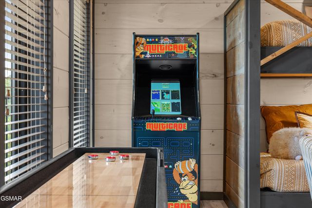 351 Rambling Creek Way, Sevierville, TN 37862