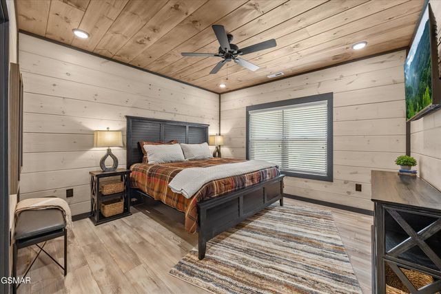 351 Rambling Creek Way, Sevierville, TN 37862