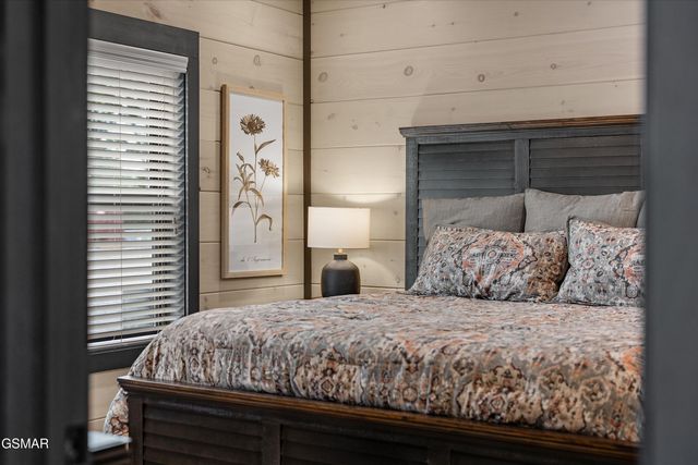 351 Rambling Creek Way, Sevierville, TN 37862