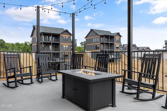 351 Rambling Creek Way, Sevierville, TN 37862