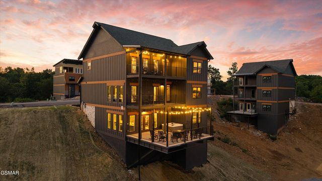 351 Rambling Creek Way, Sevierville, TN 37862