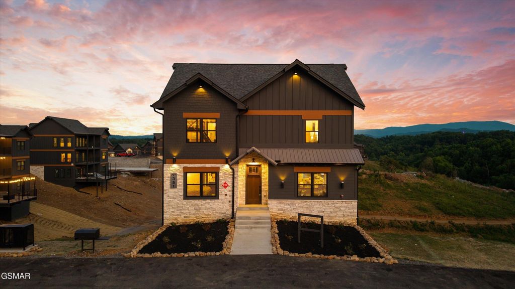 351 Rambling Creek Way, Sevierville, TN 37862