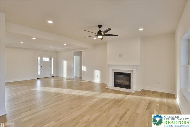 448 Long Lane Road, Lehigh Twp, PA 18088