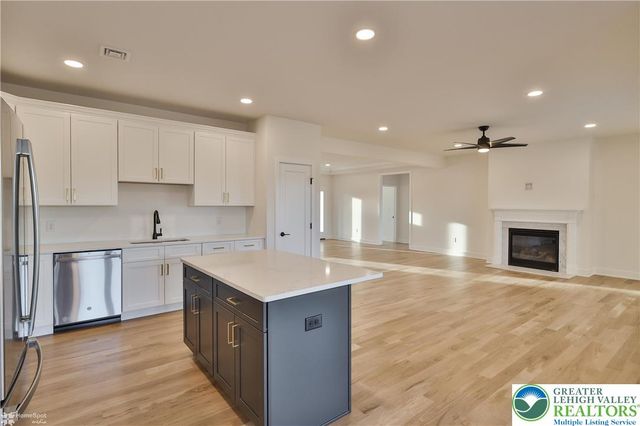 448 Long Lane Road, Lehigh Twp, PA 18088