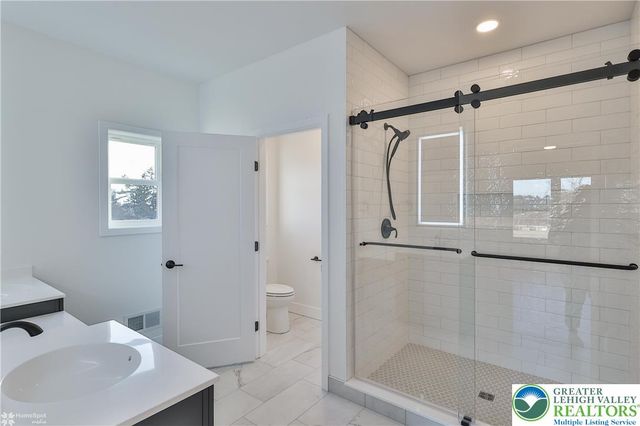 448 Long Lane Road, Lehigh Twp, PA 18088