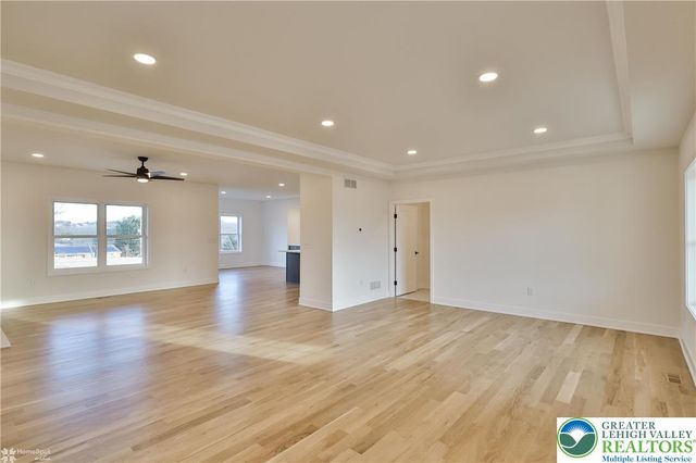 448 Long Lane Road, Lehigh Twp, PA 18088