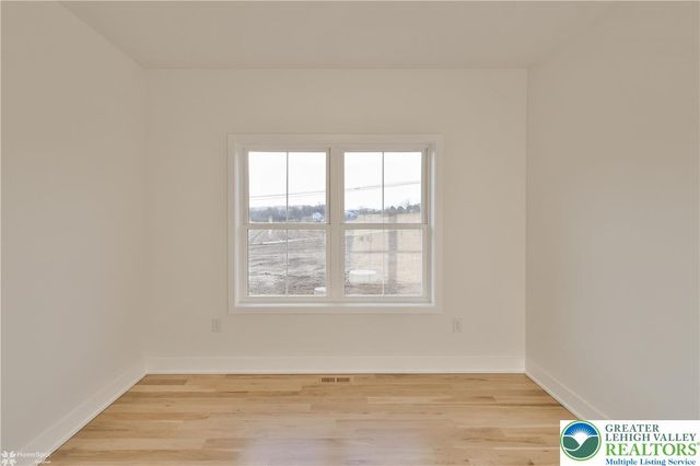 448 Long Lane Road, Lehigh Twp, PA 18088