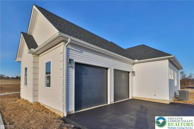 448 Long Lane Road, Lehigh Twp, PA 18088