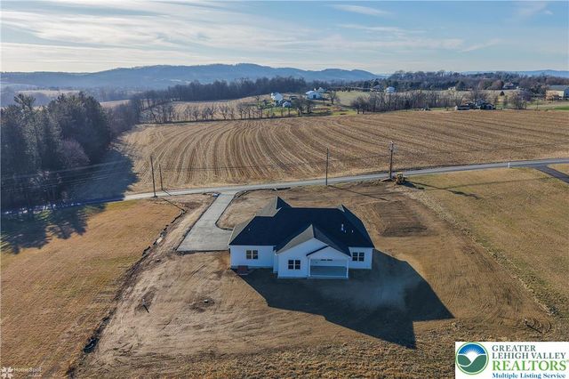 448 Long Lane Road, Lehigh Twp, PA 18088