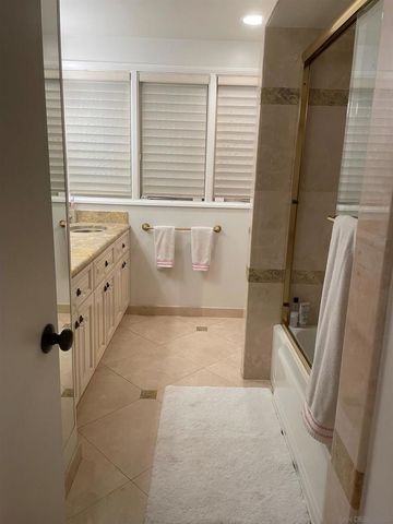 6131 Terryhill Drive, La Jolla, CA 92037
