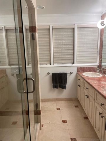 6131 Terryhill Drive, La Jolla, CA 92037