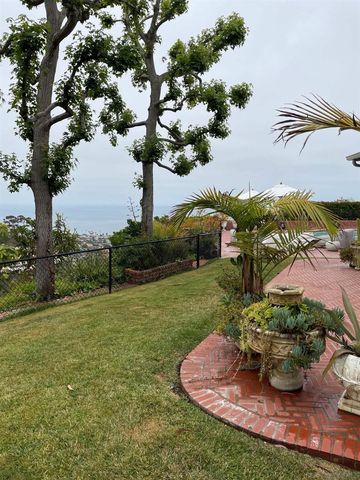 6131 Terryhill Drive, La Jolla, CA 92037