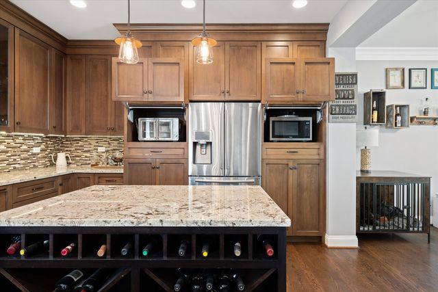 25543 W Gateway Circle, Plainfield, IL 60585