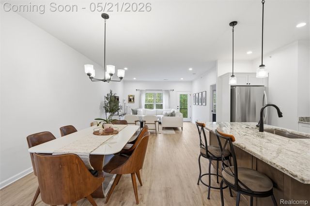 606 Pointe Drive, Walled Lake, MI 48390