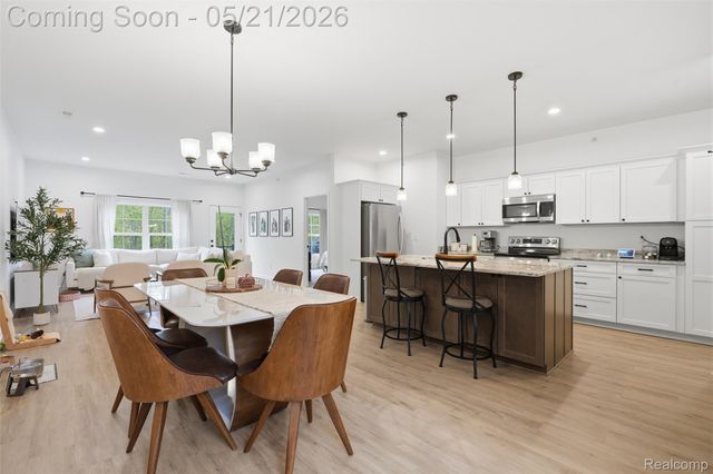 606 Pointe Drive, Walled Lake, MI 48390