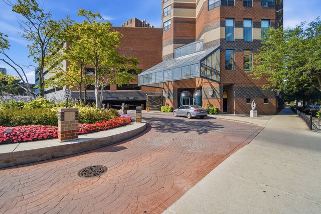 3660 N LAKE SHORE Drive 1506, Chicago, IL 60613