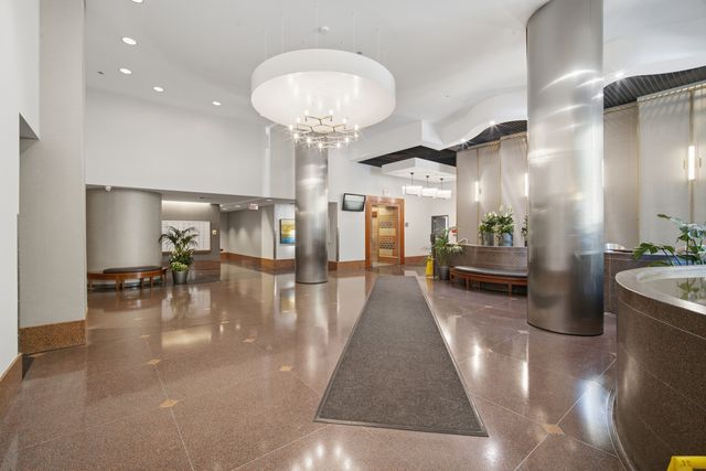 3660 N LAKE SHORE Drive 1506, Chicago, IL 60613