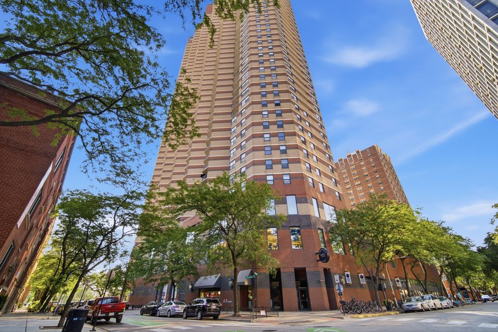 3660 N LAKE SHORE Drive 1506, Chicago, IL 60613