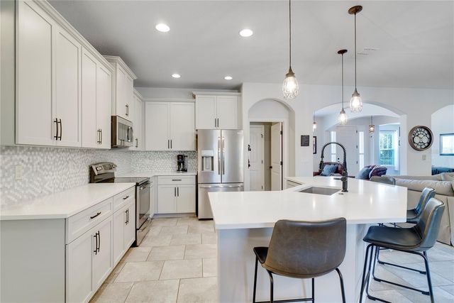 623 LAKE COVE POINTE CIRCLE, Winter Garden, FL 34787