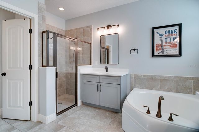 623 LAKE COVE POINTE CIRCLE, Winter Garden, FL 34787