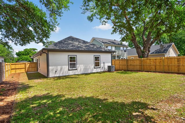 4833 Williams Avenue, North Charleston, SC 29405