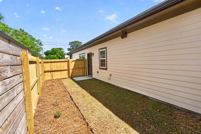4833 Williams Avenue, North Charleston, SC 29405