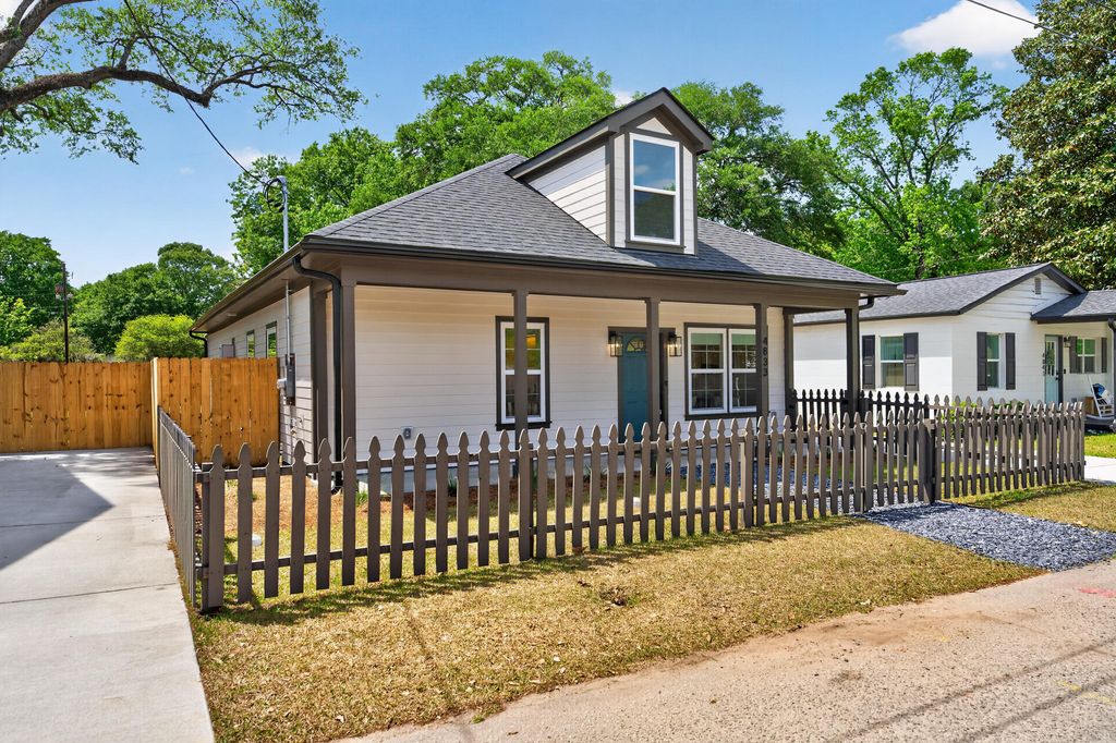 4833 Williams Avenue, North Charleston, SC 29405