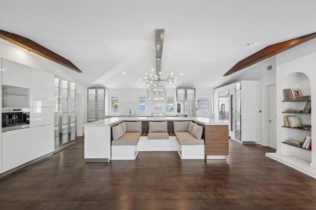 1020 SE 9TH Avenue, Fort Lauderdale, FL 33316