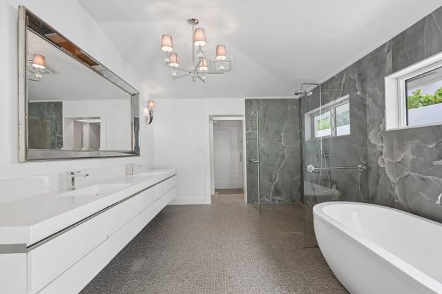 1020 SE 9TH Avenue, Fort Lauderdale, FL 33316