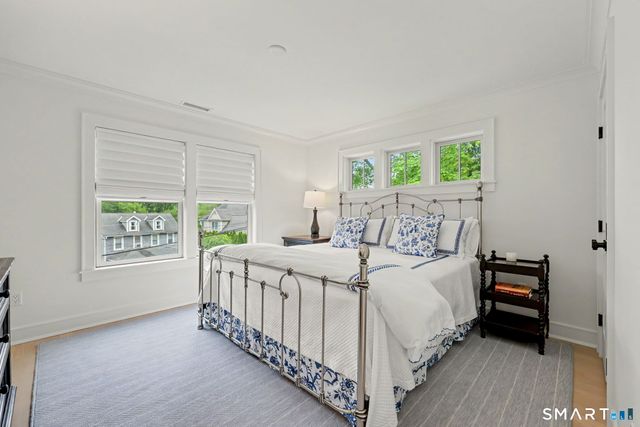 160 Forest Street 160, New Canaan, CT 06840