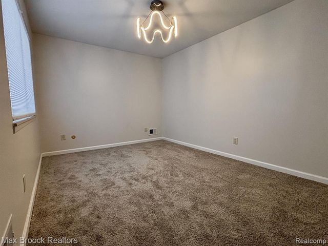 5238 Brett, West Bloomfield, MI 48322