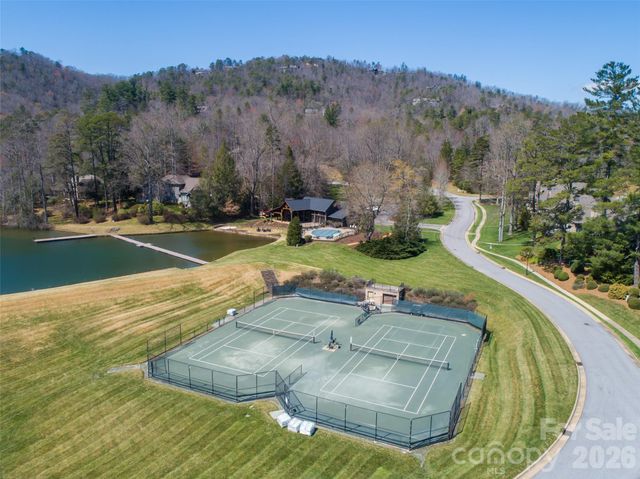 000 Camptown Road, Brevard, NC 28712