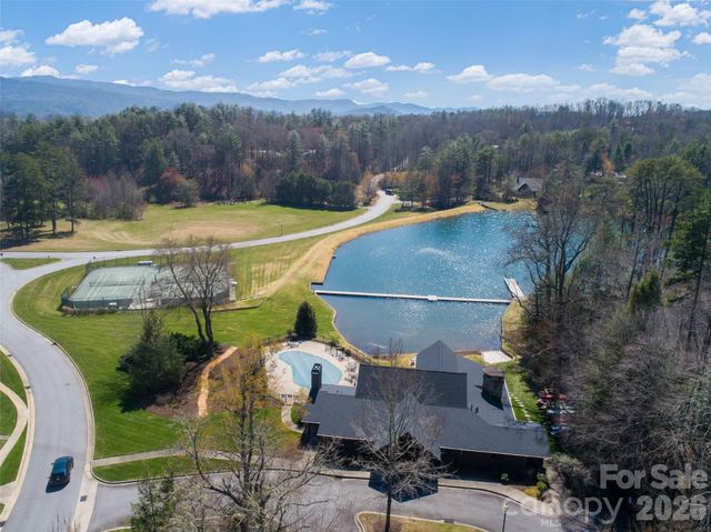 000 Camptown Road, Brevard, NC 28712