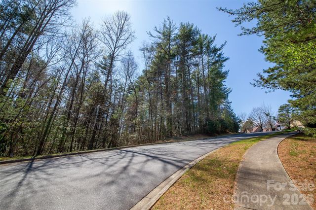 000 Camptown Road, Brevard, NC 28712
