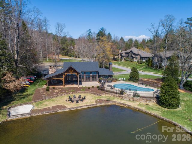 000 Camptown Road, Brevard, NC 28712